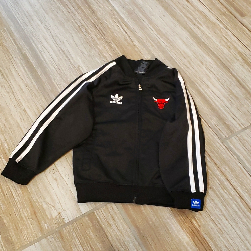 Adidas Chicago Bulls track jacket
